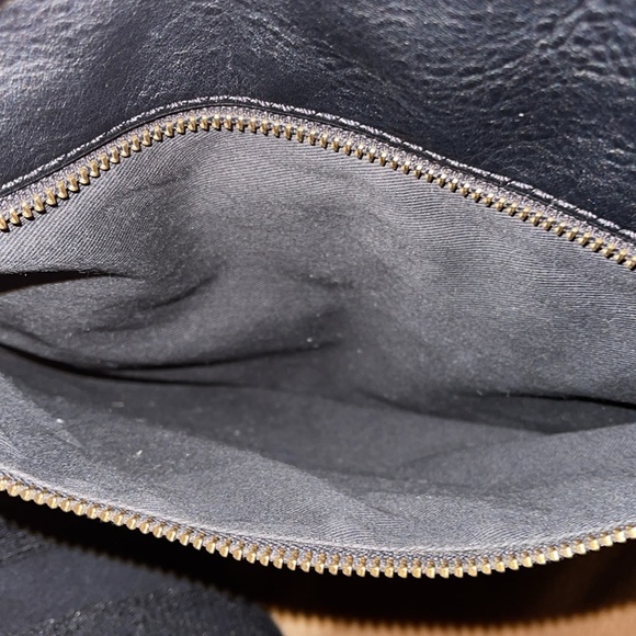 $25 (ππΌππ πΎππΌππΎπ)FOSSIL FIONA CROSSBODY - Picture 3 of 15